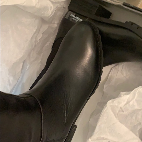 NEW Knee High Black Leather Boots - Picture 2 of 4